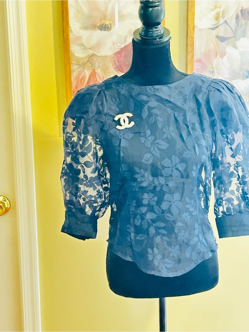 Navy Floral Lace Pattern Puff Sleeve Top